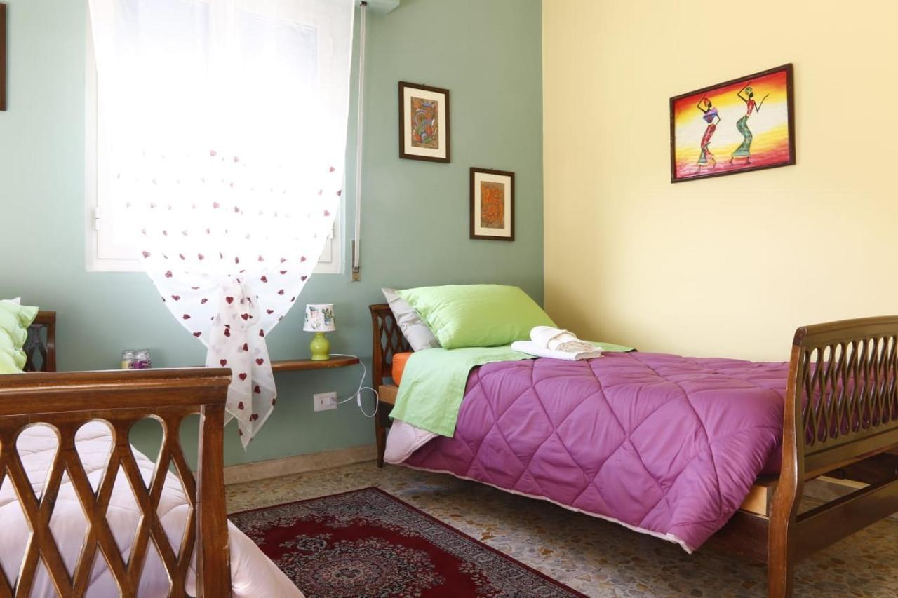 לינה וארוחת בוקר ג'יארה Casa Di Nonna Signorina מראה חיצוני תמונה