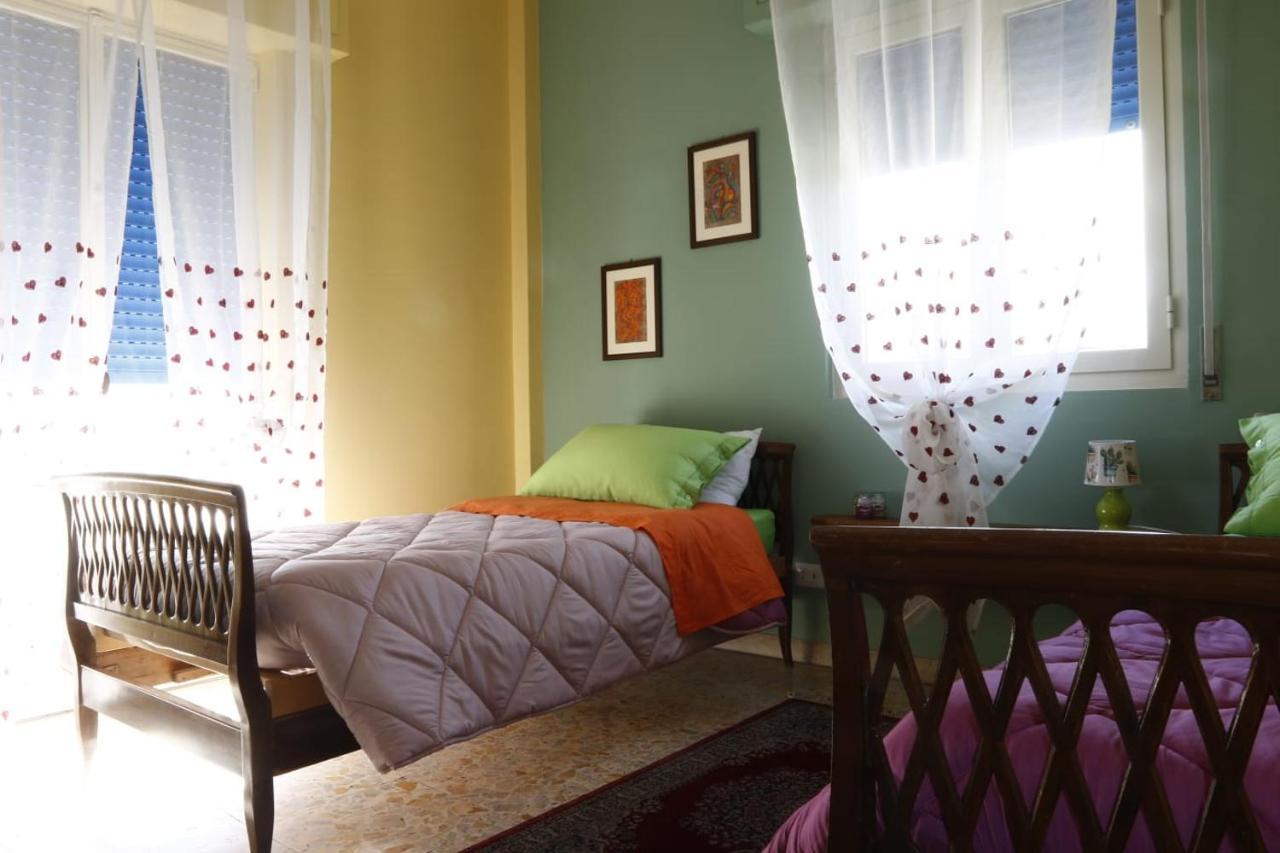 לינה וארוחת בוקר ג'יארה Casa Di Nonna Signorina מראה חיצוני תמונה