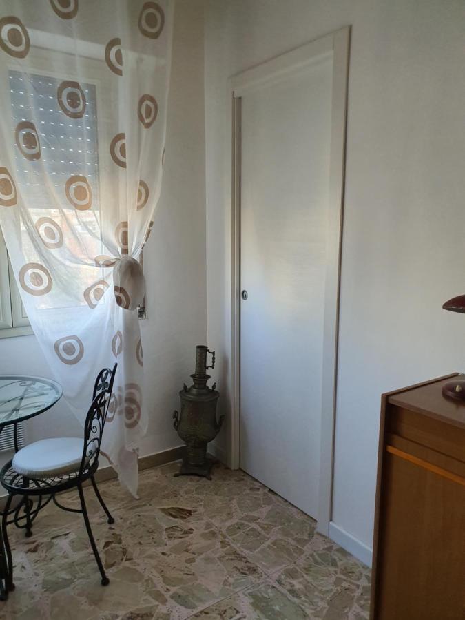 לינה וארוחת בוקר ג'יארה Casa Di Nonna Signorina מראה חיצוני תמונה
