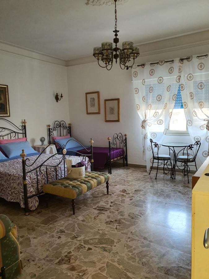 לינה וארוחת בוקר ג'יארה Casa Di Nonna Signorina מראה חיצוני תמונה